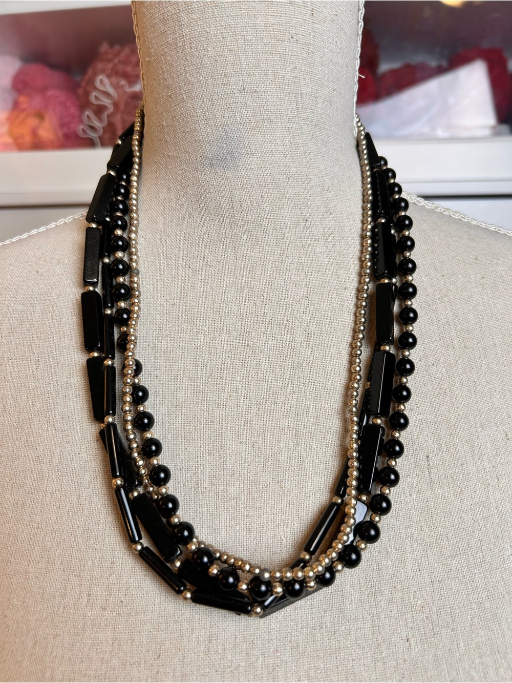 💝 2/20$ Multi-Strand Black and Gold Beaded Necklace Statement Retro Elegant
